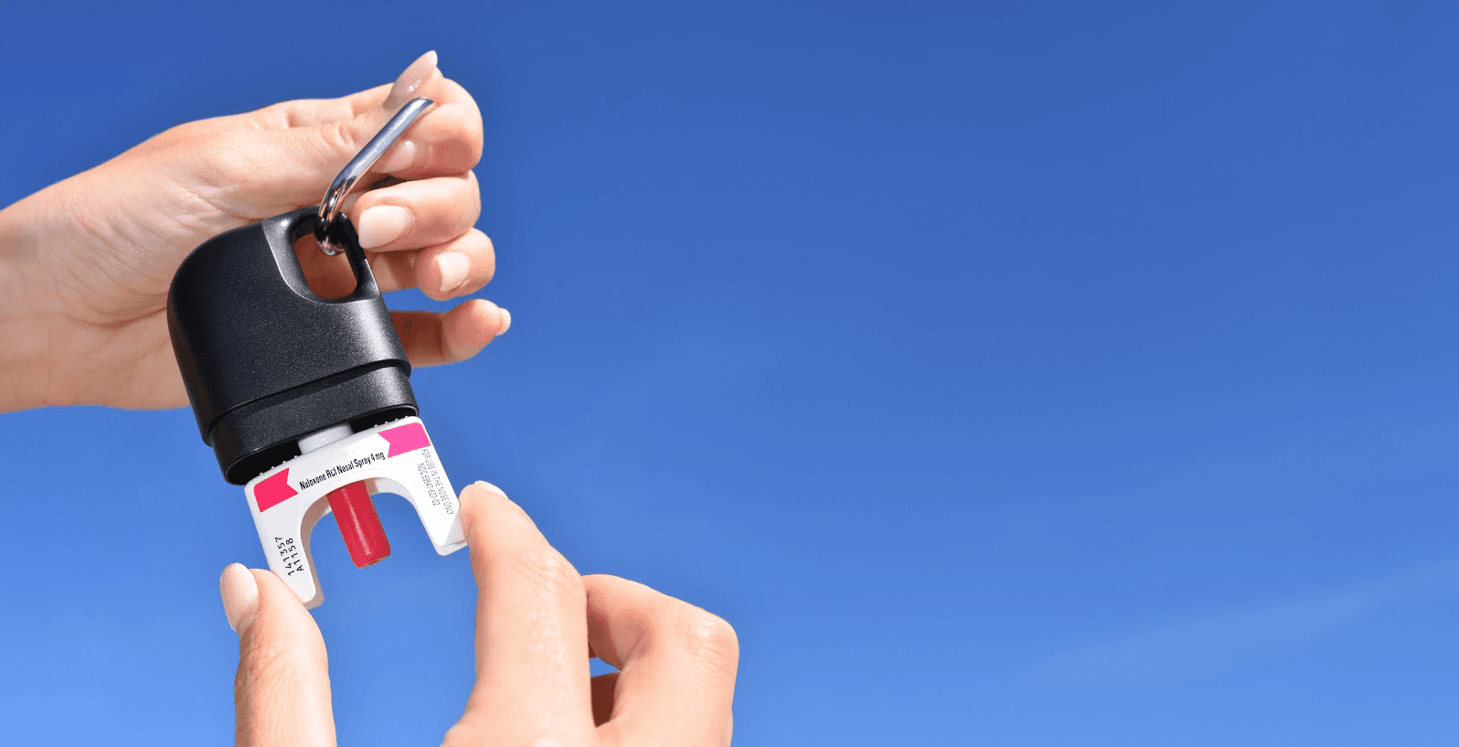 nove Keychain Kit — open showing nasal spray compartment
